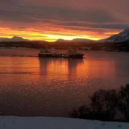 Cc's House アパート *